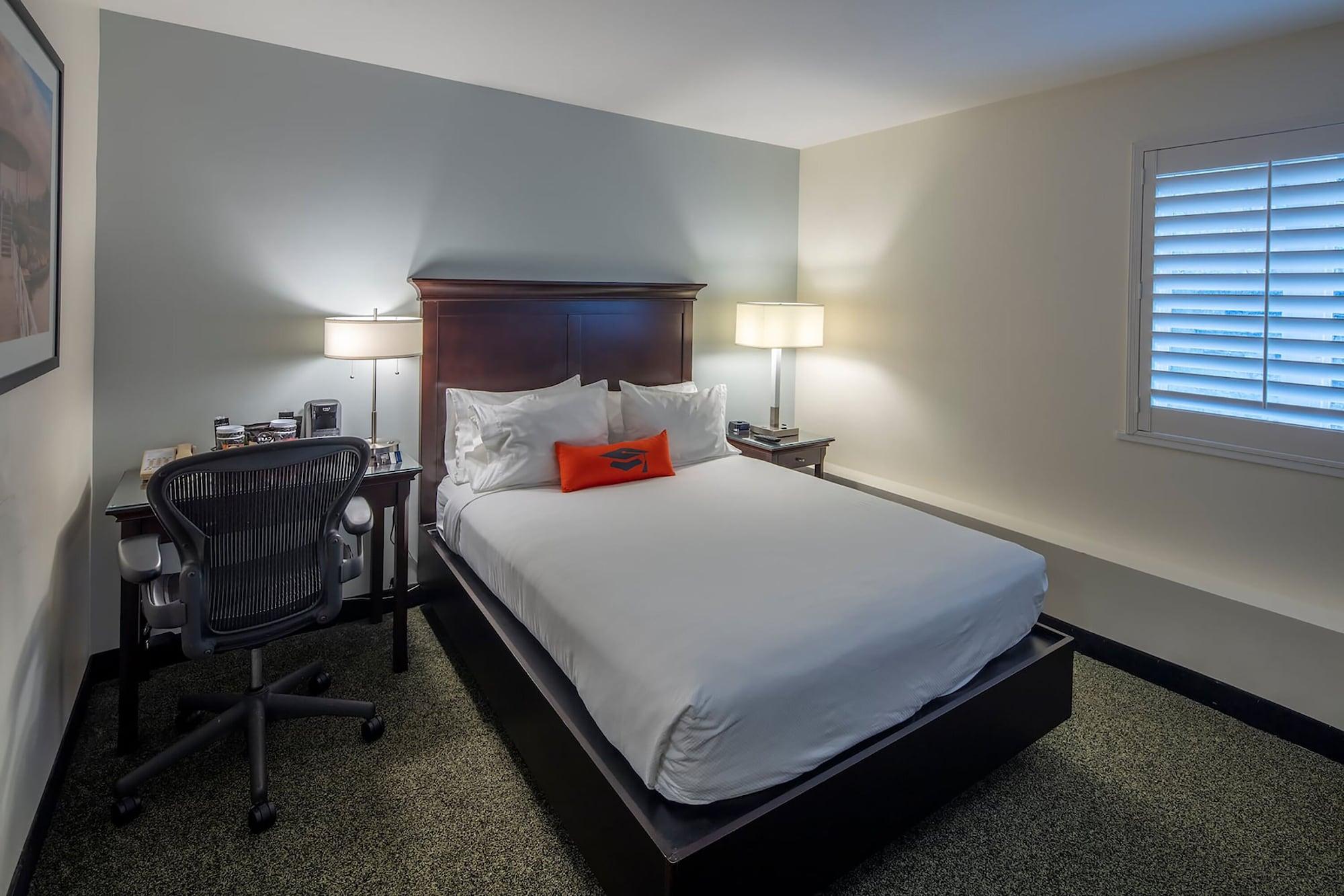 Collegian Hotel & Suites, Trademark Collection By Wyndham Syracuse Exterior foto