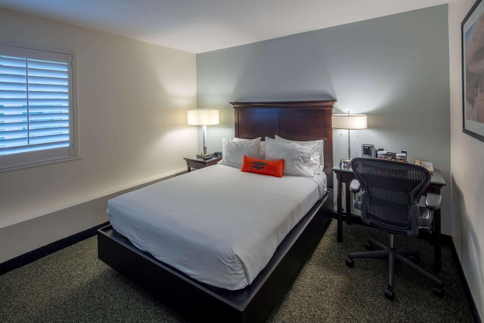 Collegian Hotel & Suites, Trademark Collection By Wyndham Syracuse Exterior foto